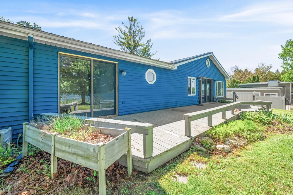 19454 E Chippewa Lake Drive Chippewa Township, MI 49320