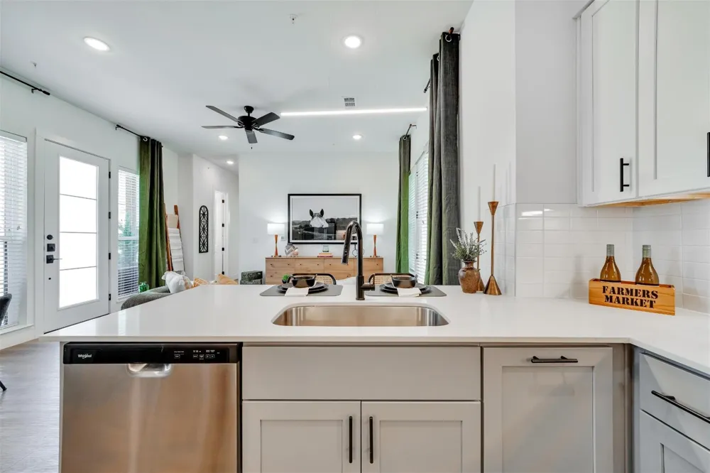 1601 Mustang Drive Marble Falls, TX 78654
