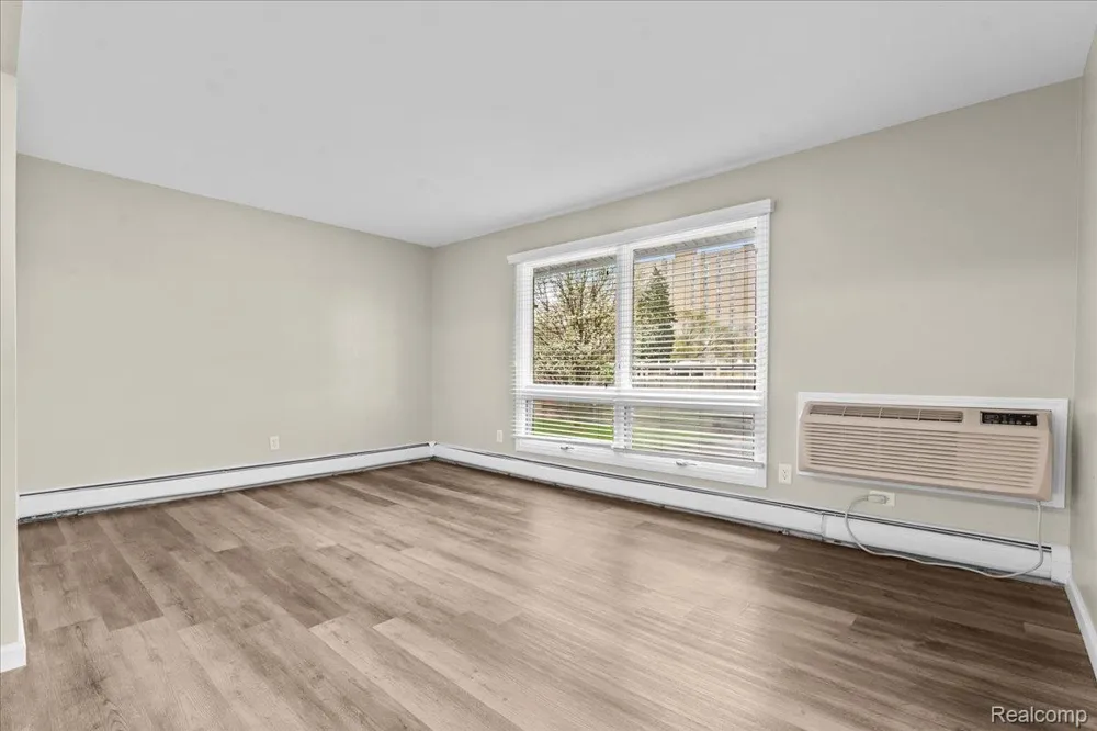 1545 CHERBONEAU #41 Detroit City, MI 48207