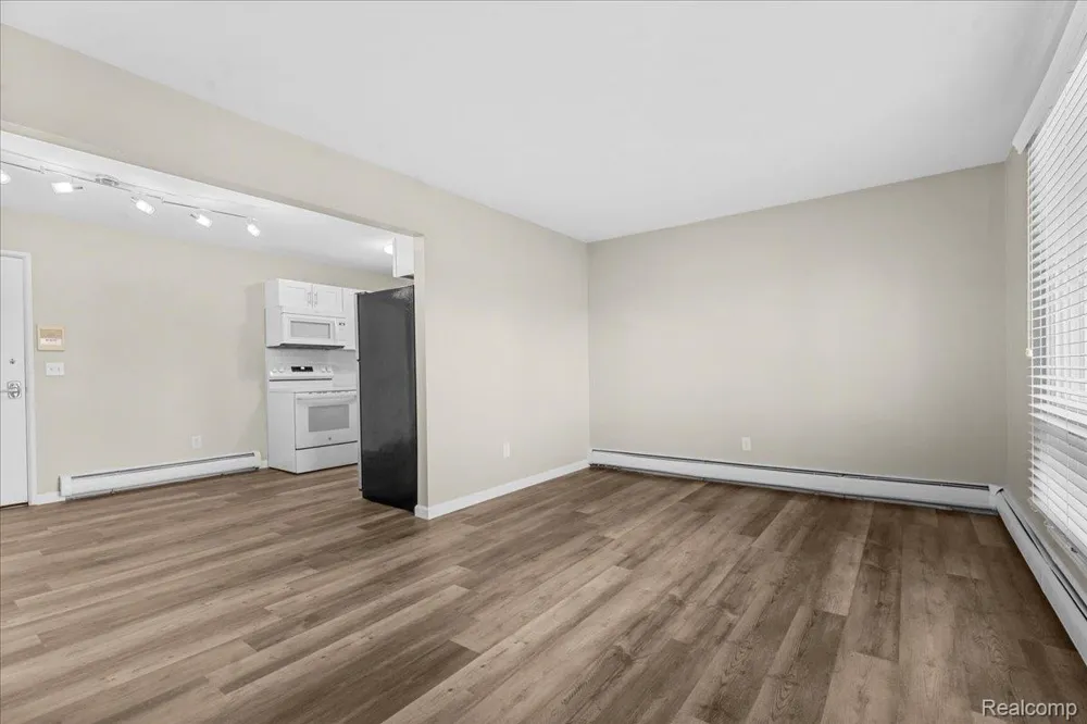 1545 CHERBONEAU #41 Detroit City, MI 48207
