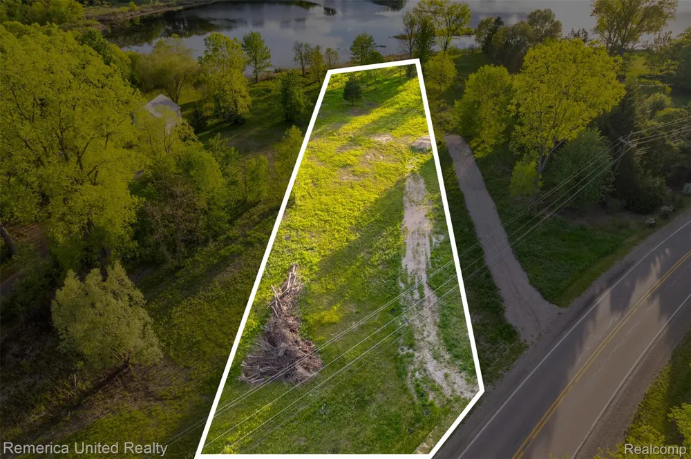 17 Golf Club Oceola Township, MI 48843