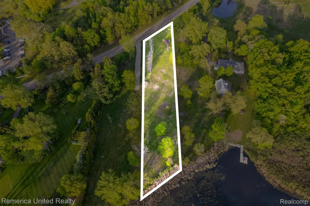 17 Golf Club Oceola Township, MI 48843