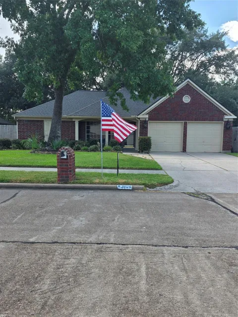 3909 Regency Drive