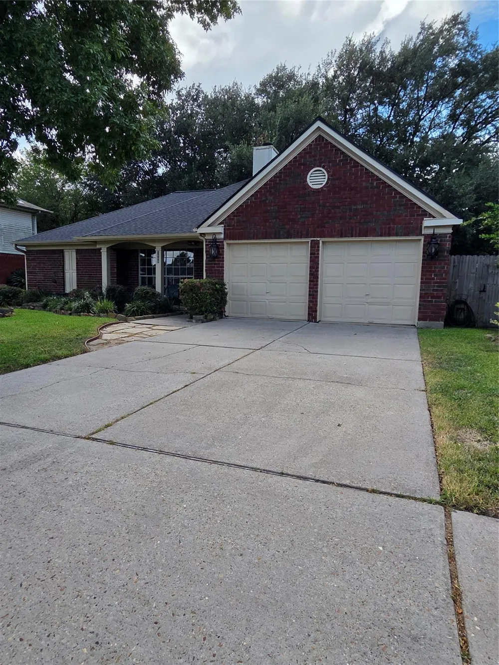 3909 Regency Drive Deer Park, TX 77536
