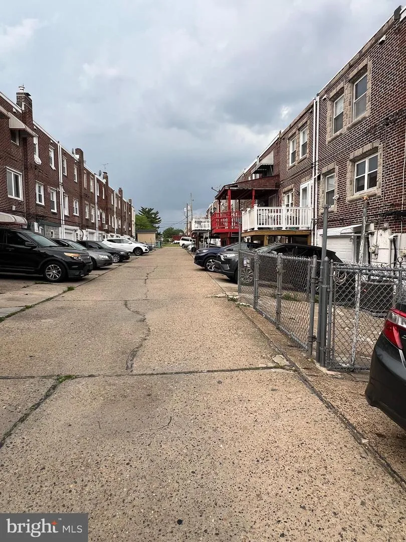 2924 HELLERMAN STREET Philadelphia, PA 19149
