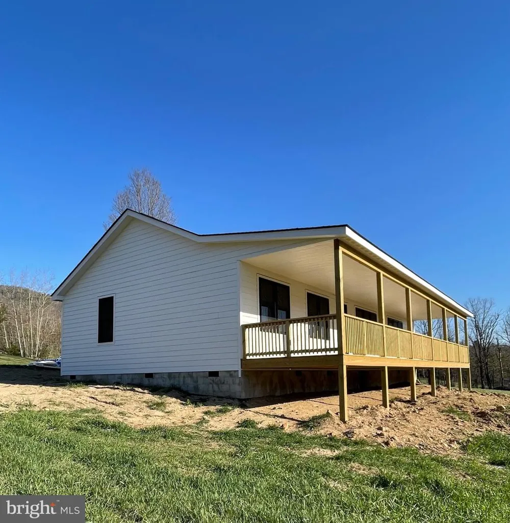 1854 MIDDLE COVE ROAD Mathias, WV 26812