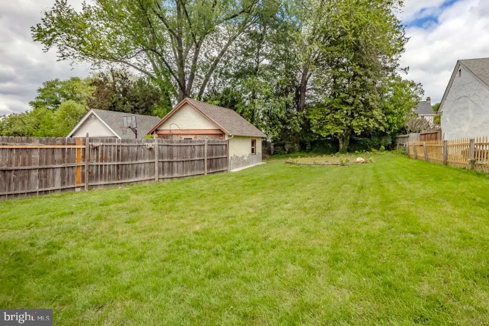 711 HARPER AVENUE Drexel Hill, PA 19026