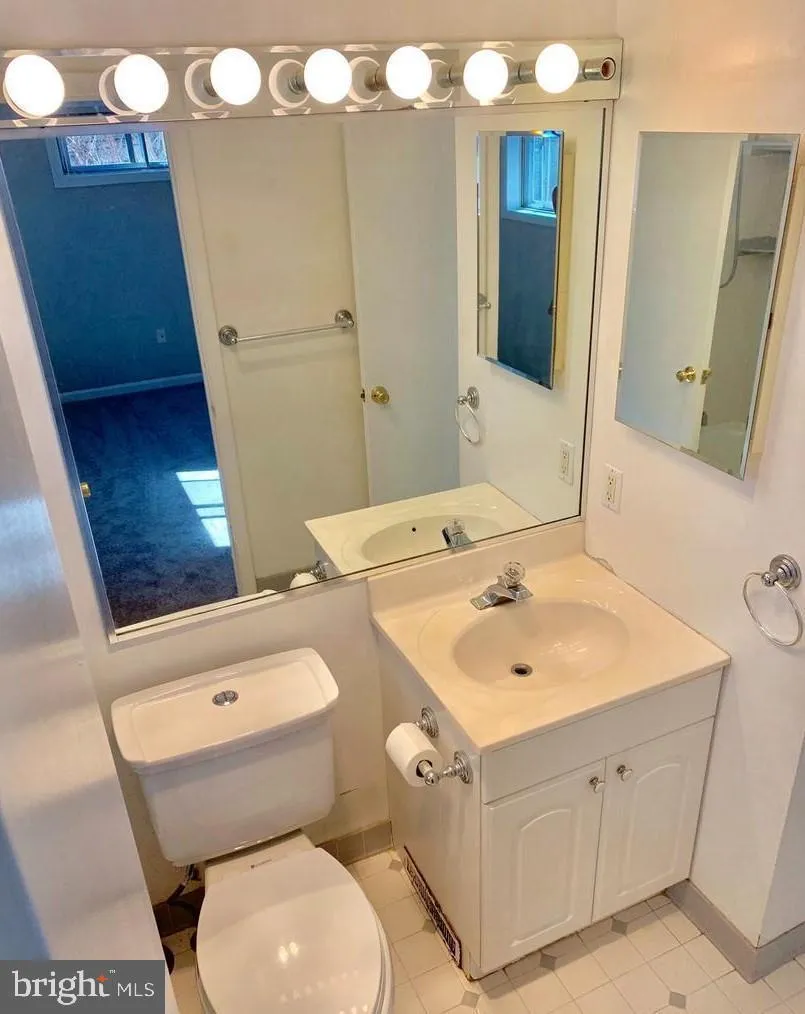 13000 ARCTIC AVENUE Rockville, MD 20853