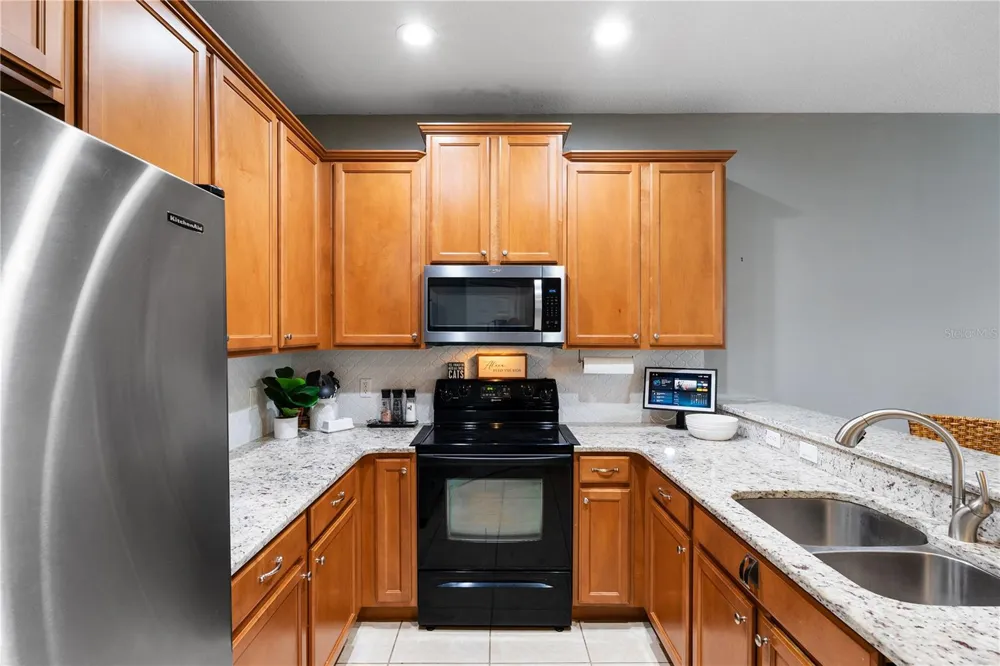 1304 SANDSTONE RUN Sanford, FL 32771