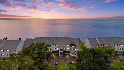 818 BAHIA DEL SOL DRIVE #28