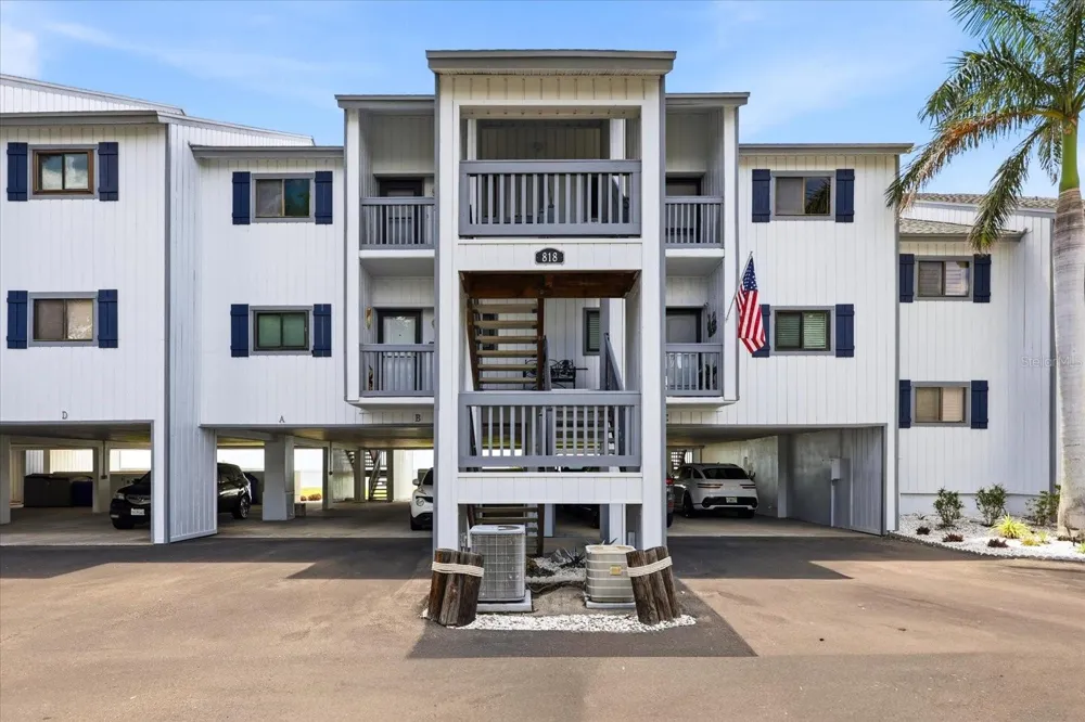 818 BAHIA DEL SOL DRIVE #28 Ruskin, FL 33570