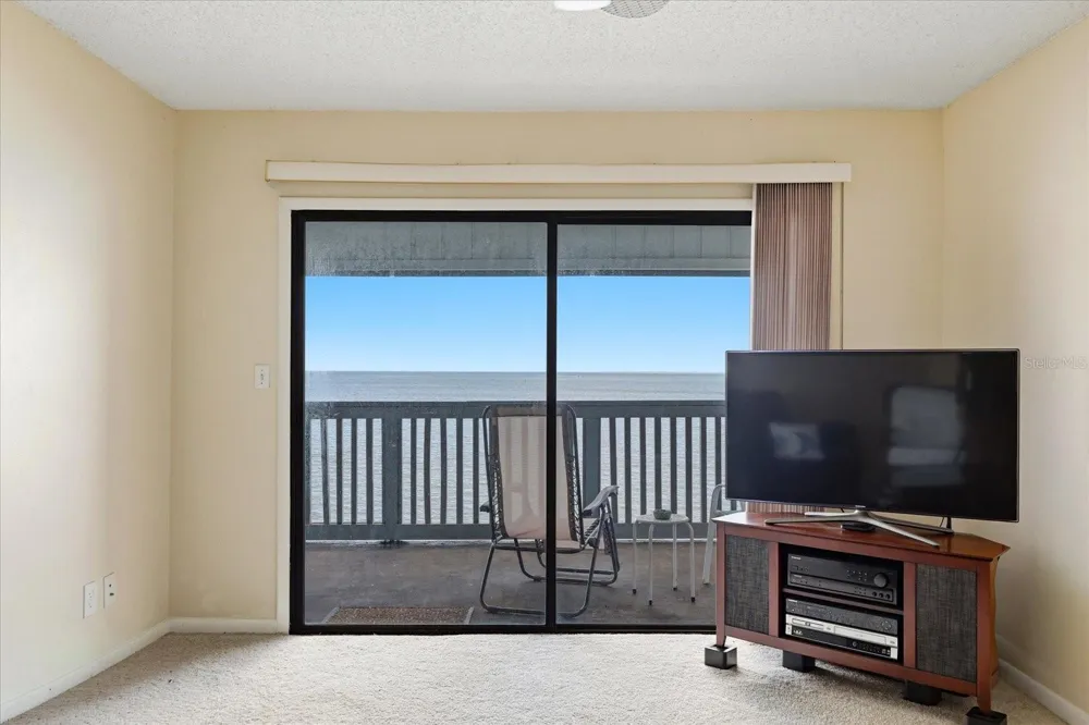 818 BAHIA DEL SOL DRIVE #28 Ruskin, FL 33570