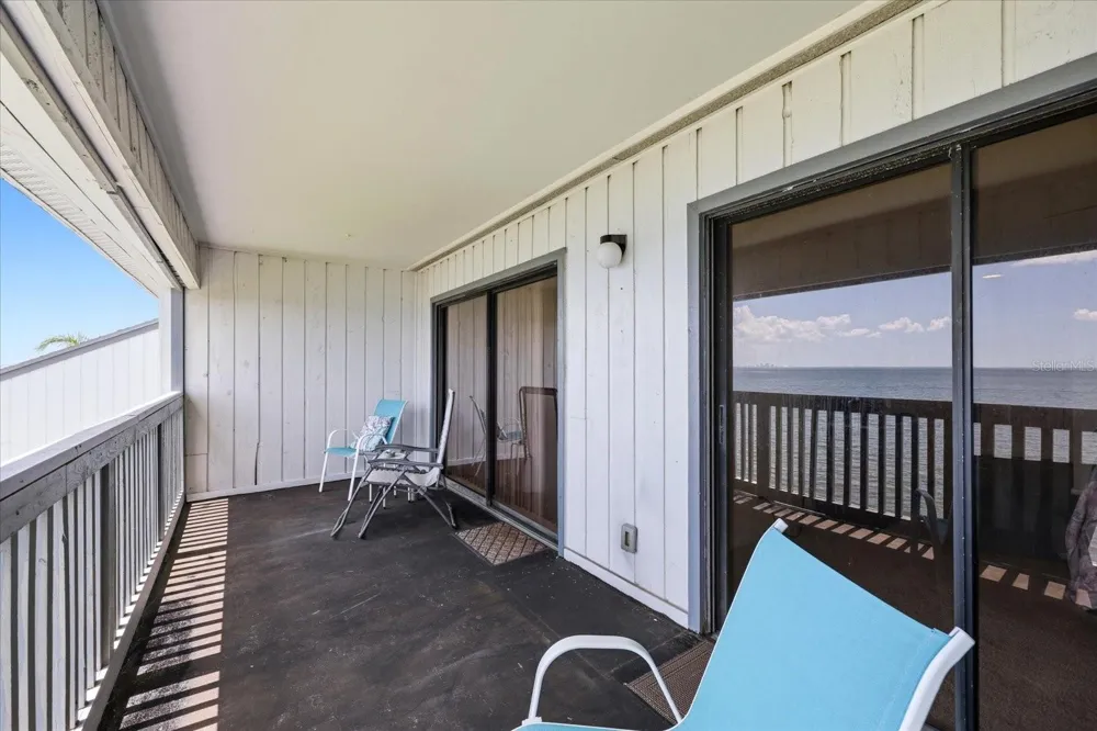 818 BAHIA DEL SOL DRIVE #28 Ruskin, FL 33570