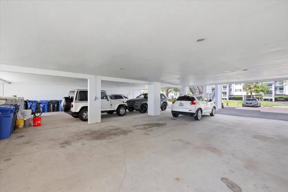 818 BAHIA DEL SOL DRIVE #28 Ruskin, FL 33570