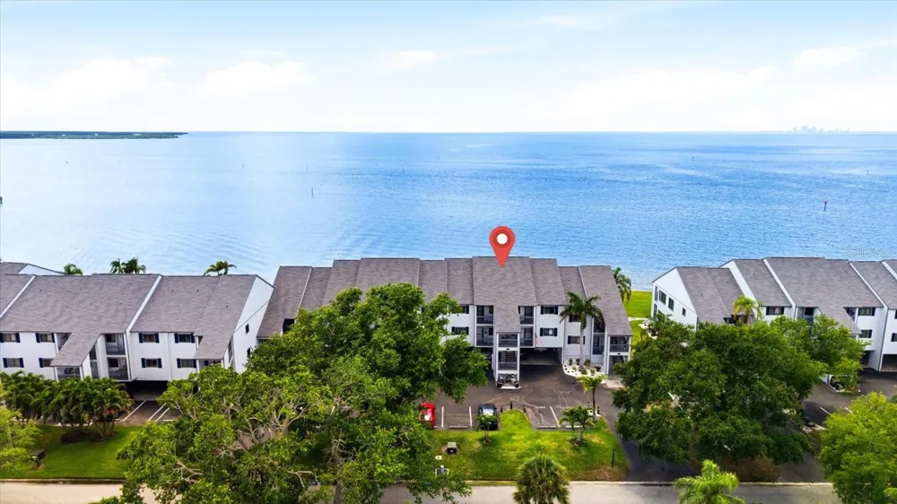 818 BAHIA DEL SOL DRIVE #28 Ruskin, FL 33570
