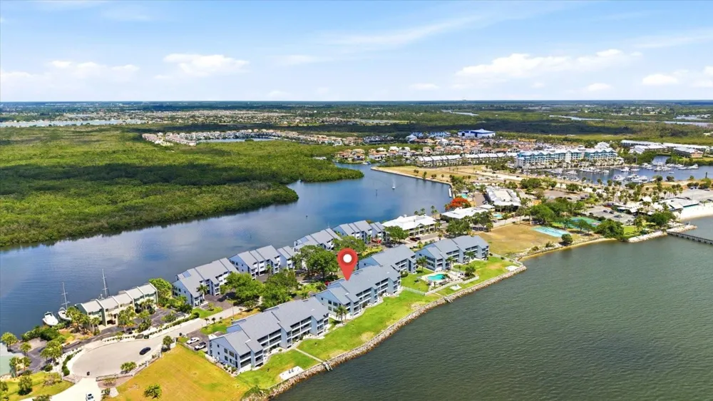 818 BAHIA DEL SOL DRIVE #28 Ruskin, FL 33570