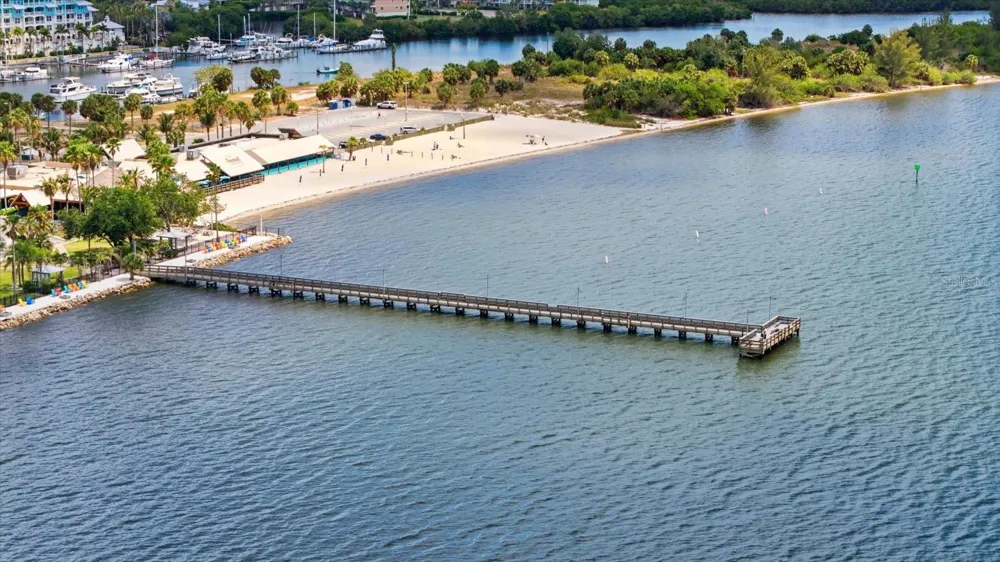 818 BAHIA DEL SOL DRIVE #28 Ruskin, FL 33570
