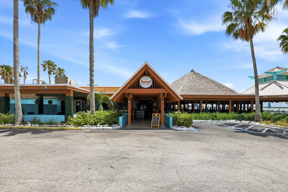 818 BAHIA DEL SOL DRIVE #28 Ruskin, FL 33570