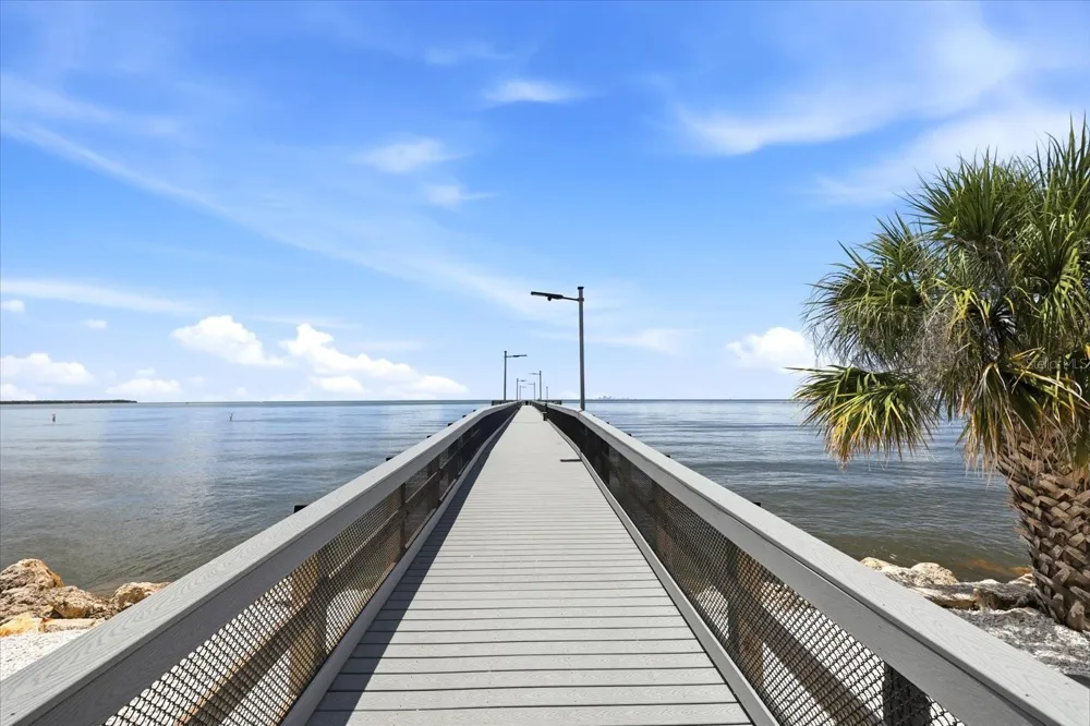 818 BAHIA DEL SOL DRIVE #28 Ruskin, FL 33570