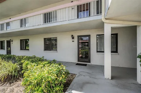 107 LAKEVIEW PLACE #7