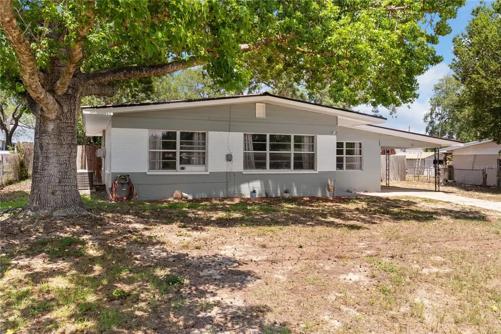 12 BEVERLY DRIVE Frostproof, FL 33843