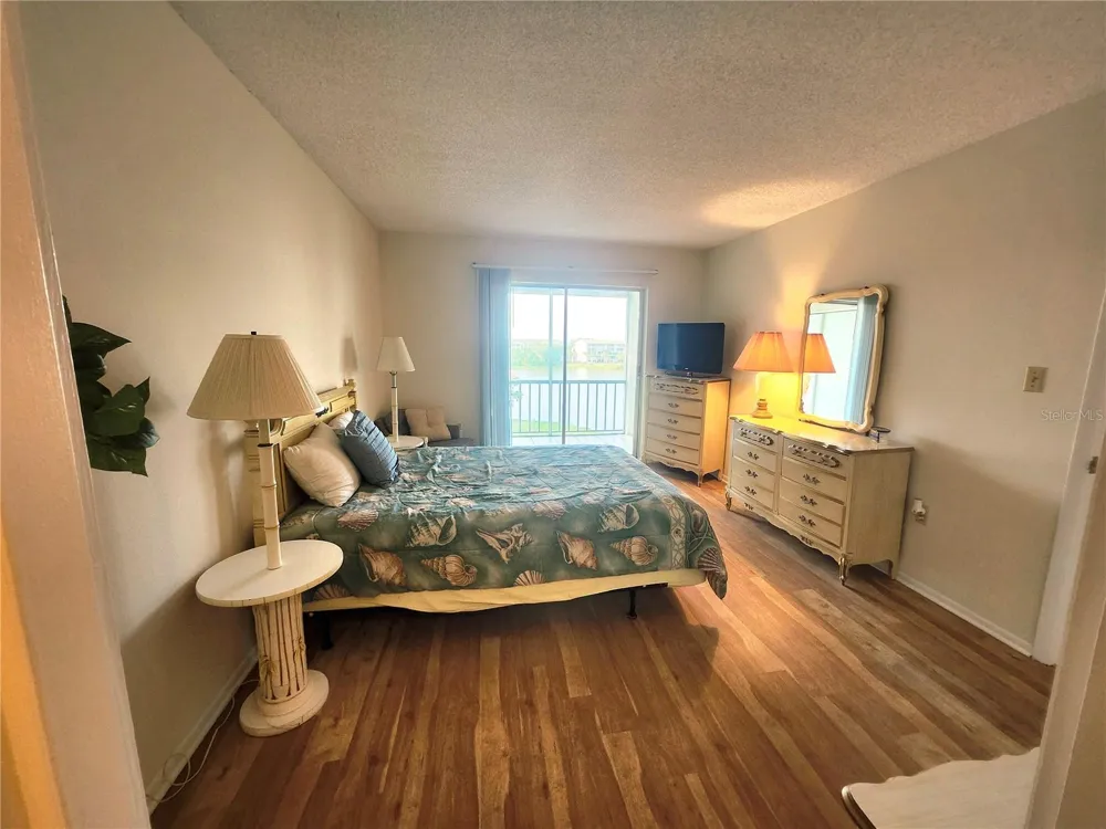 3973 LAKE BAYSHORE DRIVE #503 Bradenton, FL 34205