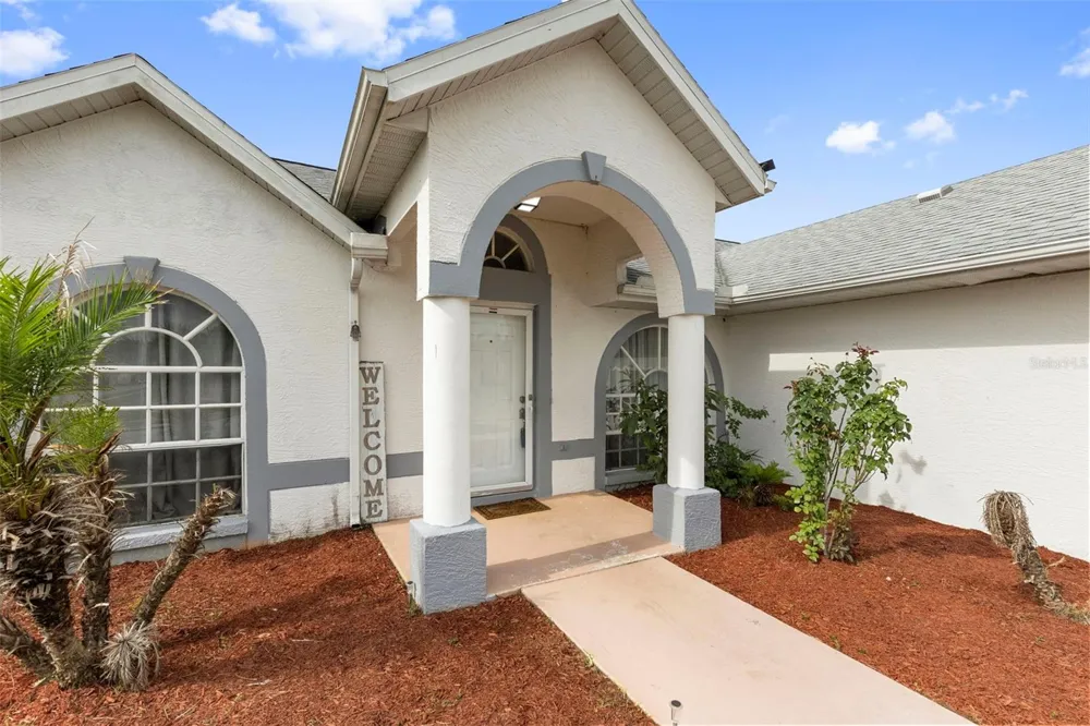 38912 CARR DRIVE Zephyrhills, FL 33540