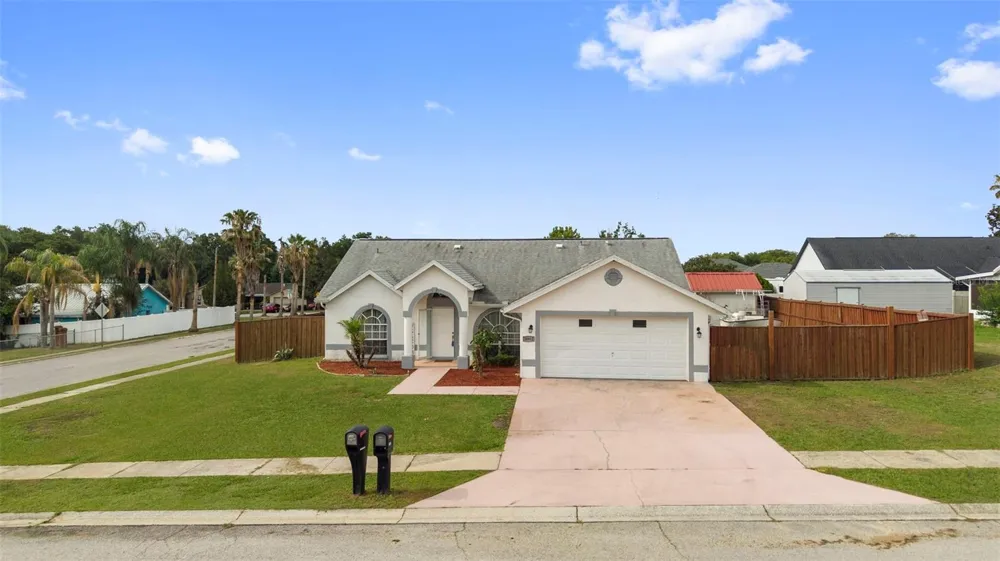 38912 CARR DRIVE Zephyrhills, FL 33540
