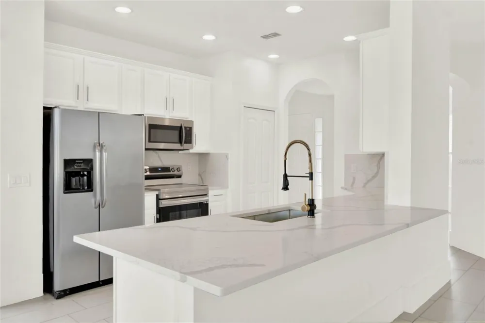 23503 VALDERAMA LANE Sorrento, FL 32776