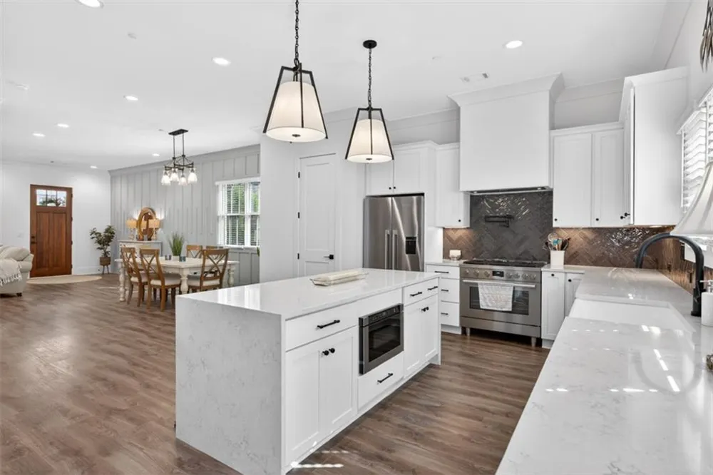 340 Sugarview Road Sugar Hill, GA 30518
