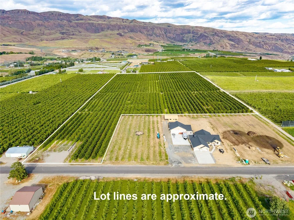 513 S Webb Avenue S East Wenatchee, WA 98802