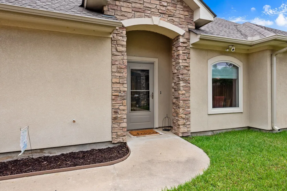 2613 Leila Court Bryan, TX 77802