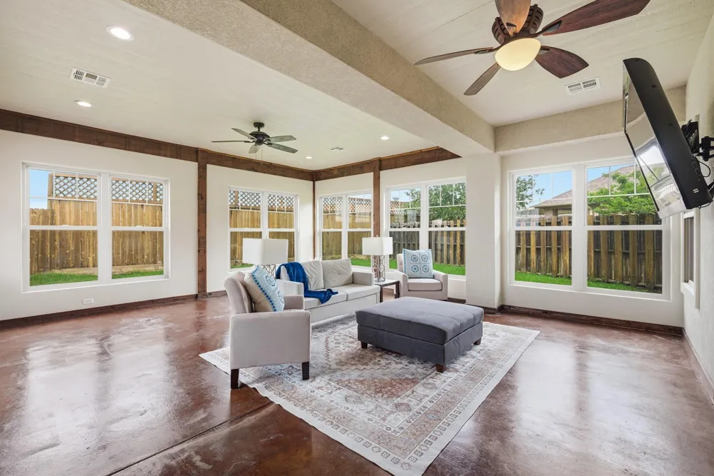 2613 Leila Court Bryan, TX 77802