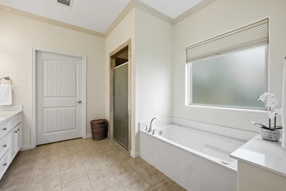 2613 Leila Court Bryan, TX 77802