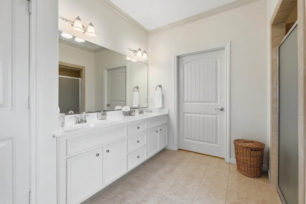 2613 Leila Court Bryan, TX 77802
