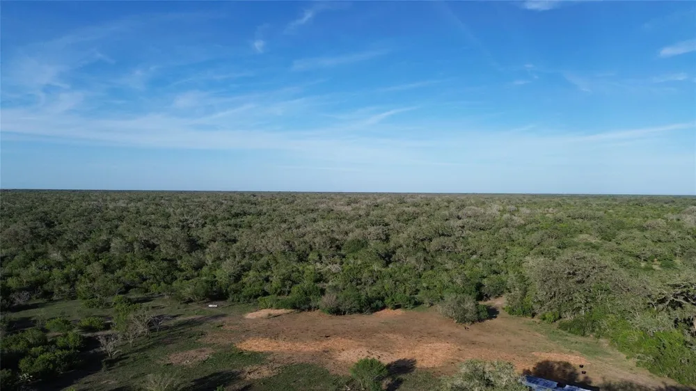 6104 Lucas Road Goliad, TX 77963