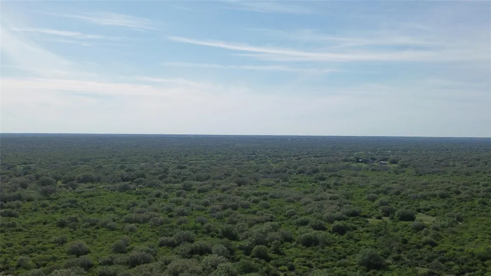 6104 Lucas Road Goliad, TX 77963