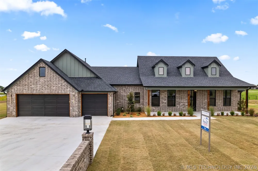 13799 58th East Avenue Collinsville, OK 74021
