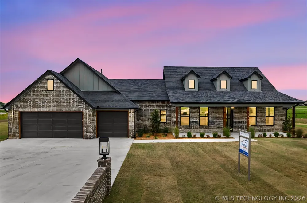 13799 58th East Avenue Collinsville, OK 74021