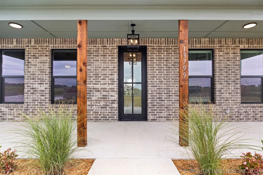 13799 58th East Avenue Collinsville, OK 74021