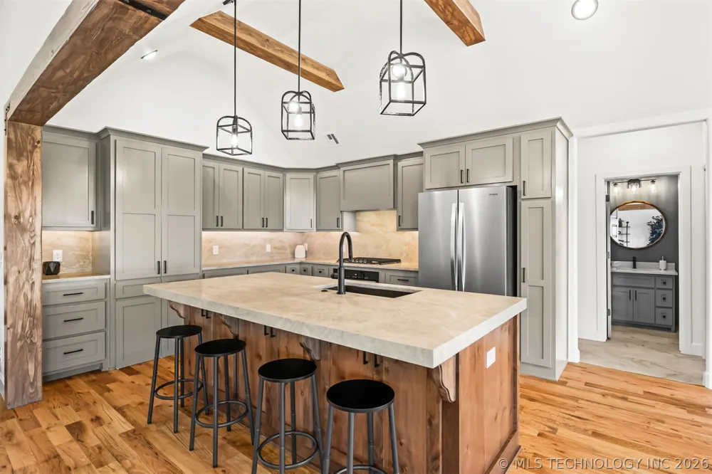 13799 58th East Avenue Collinsville, OK 74021