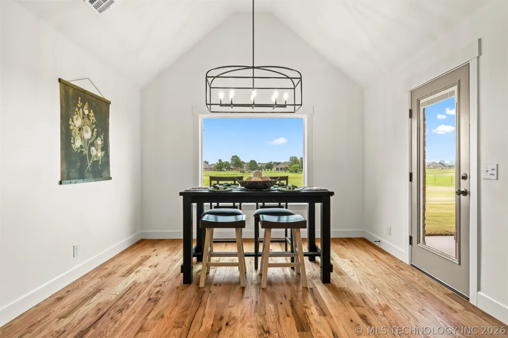13799 58th East Avenue Collinsville, OK 74021