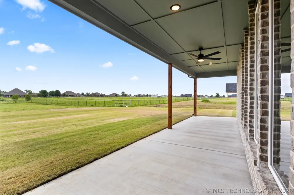 13799 58th East Avenue Collinsville, OK 74021