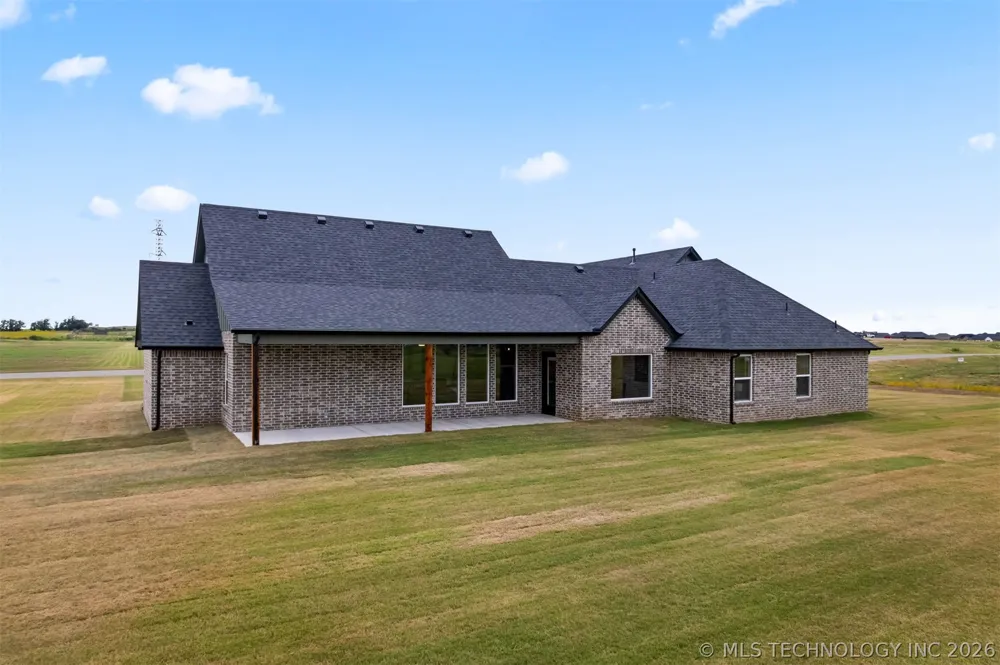 13799 58th East Avenue Collinsville, OK 74021