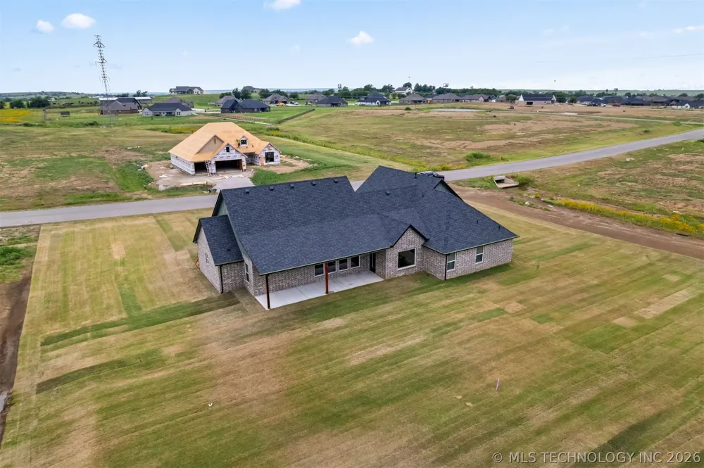 13799 58th East Avenue Collinsville, OK 74021