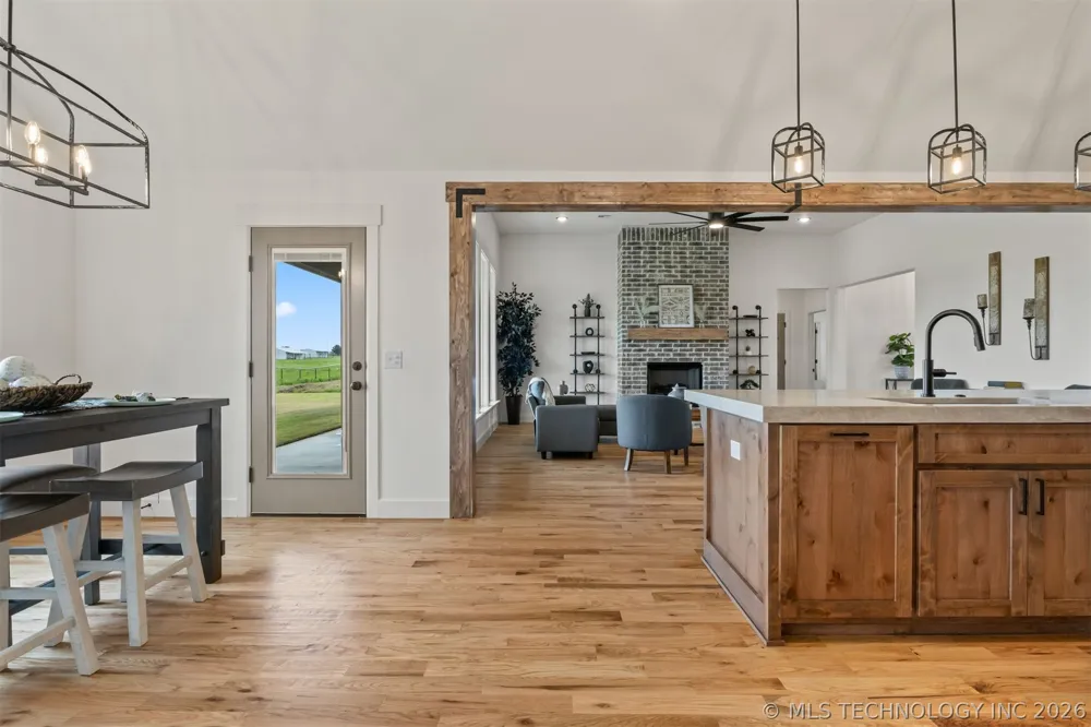 13799 58th East Avenue Collinsville, OK 74021
