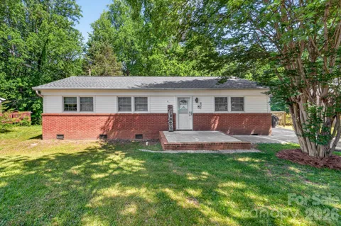 402 Wooddale Drive