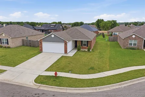 27807 E 114th Place S