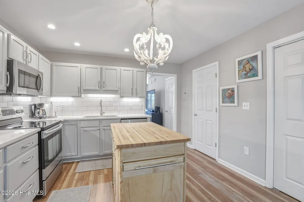 303 Barbour Road #503 Morehead City, NC 28557