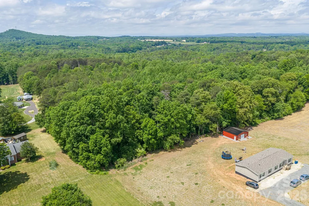 7867 Max Smith Avenue Connelly Springs, NC 28612